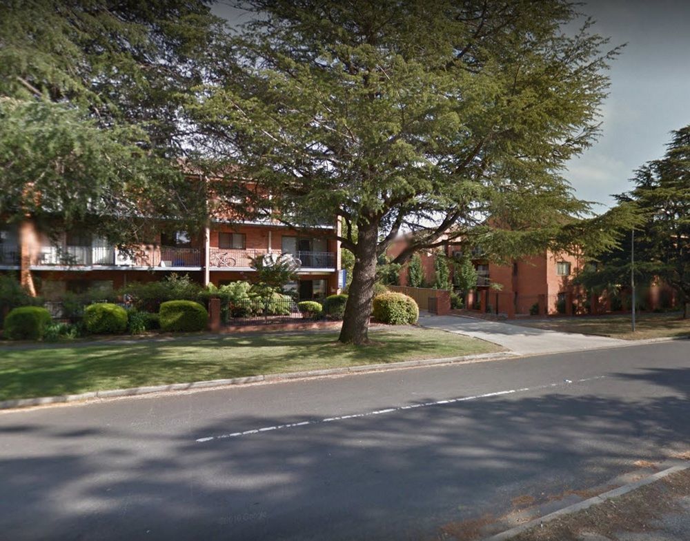 Oxley Court Serviced Apartments Canberra Exterior foto